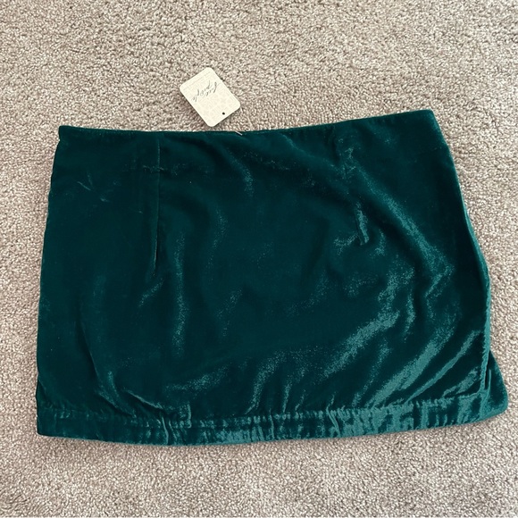 NWT Free People Dark Teal Velvet Mini Skirt size 2 - Picture 7 of 7